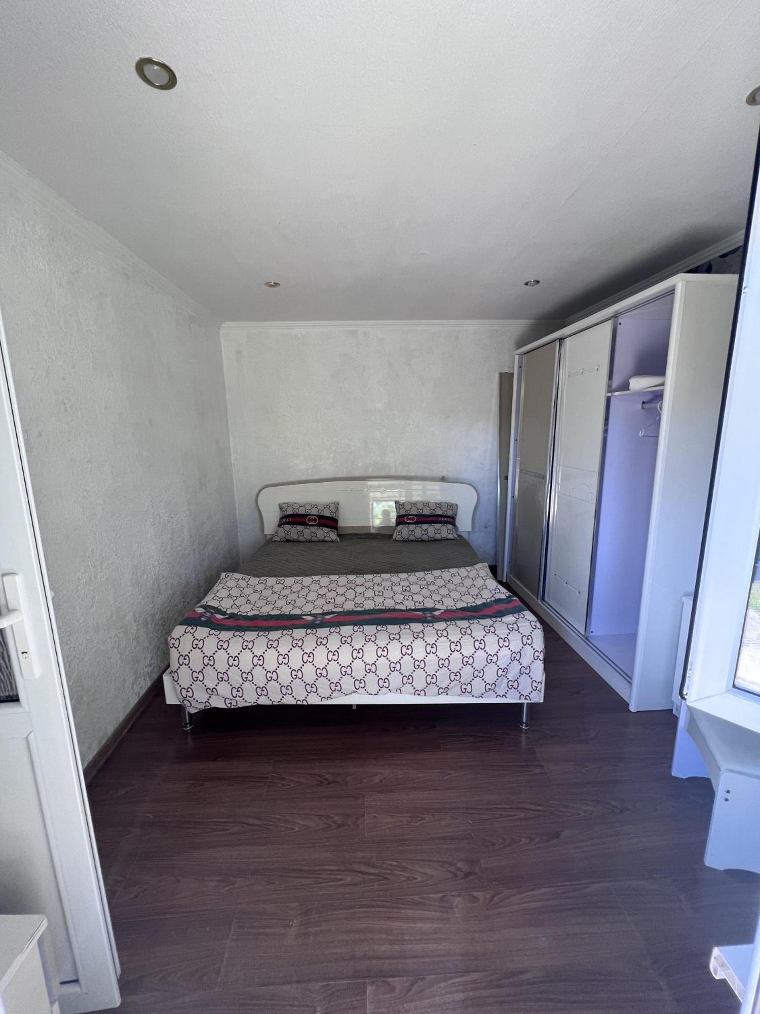 V Gostiakh U Maii Hotel Gagra Bagian luar foto